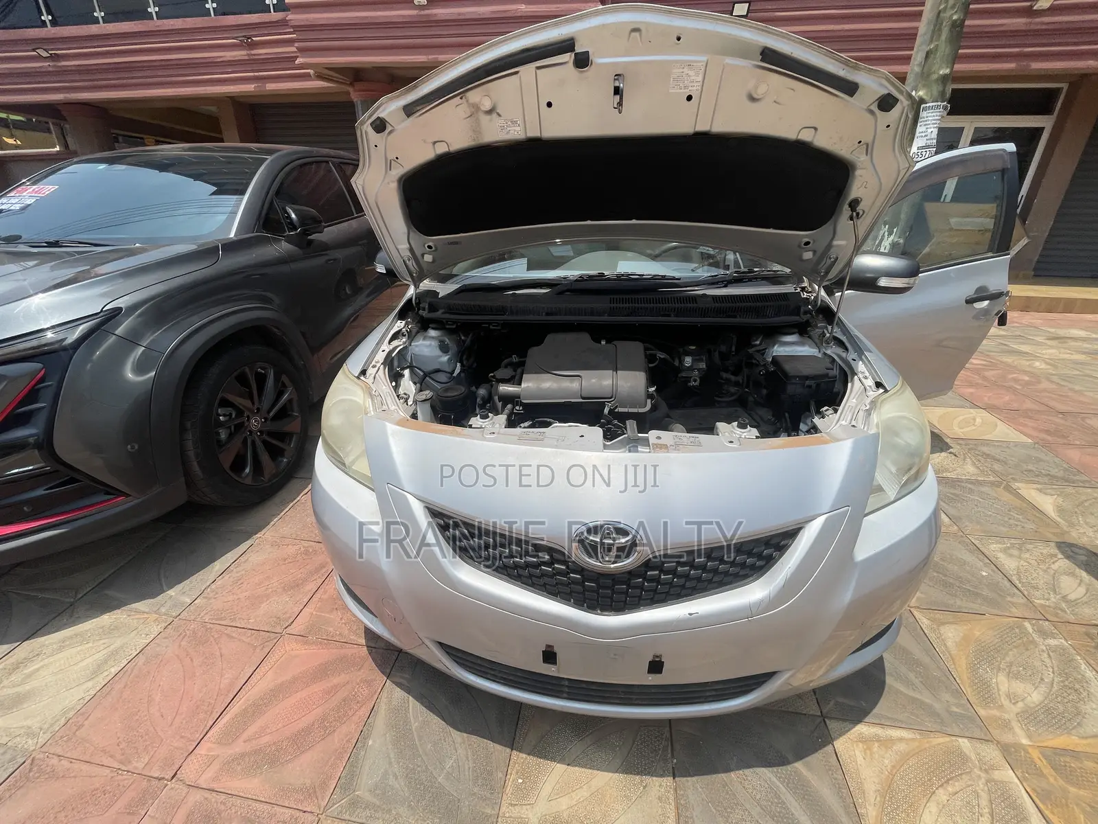 Toyota Belta 2013 Silver