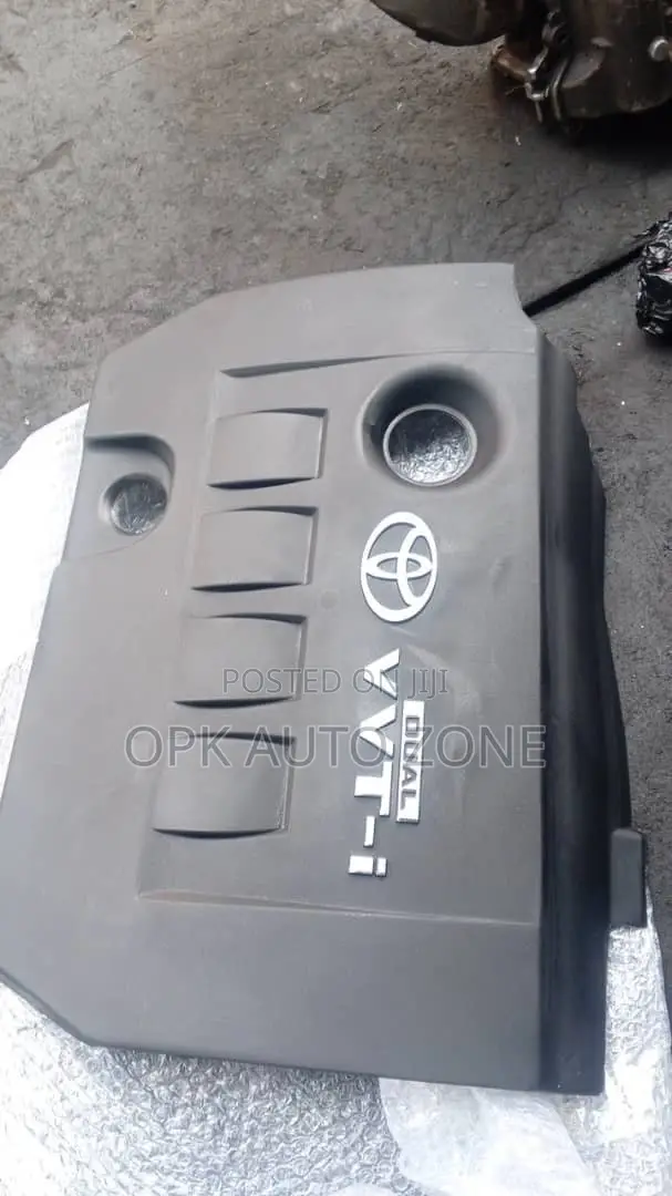 Toyota Corolla/ Voxy/ Matrix/ Vibe 2009-2019 Engine Cover