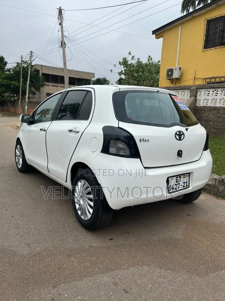 Toyota Vitz 1.3 AWD 5dr 2010 White