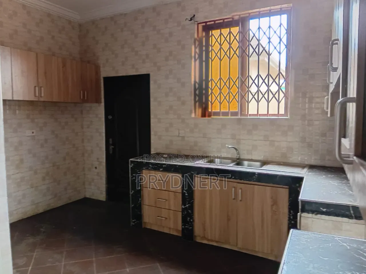 3bdrm Apartment in Greens Estate, Community 25 for rent
