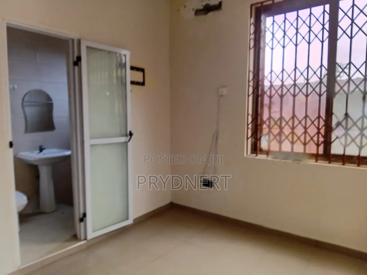 3bdrm Apartment in Greens Estate, Community 25 for rent