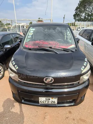 Toyota Voxy 2012 Black