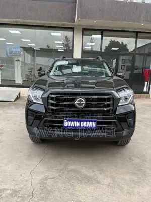 New Nissan Pick-Up 2025 Black