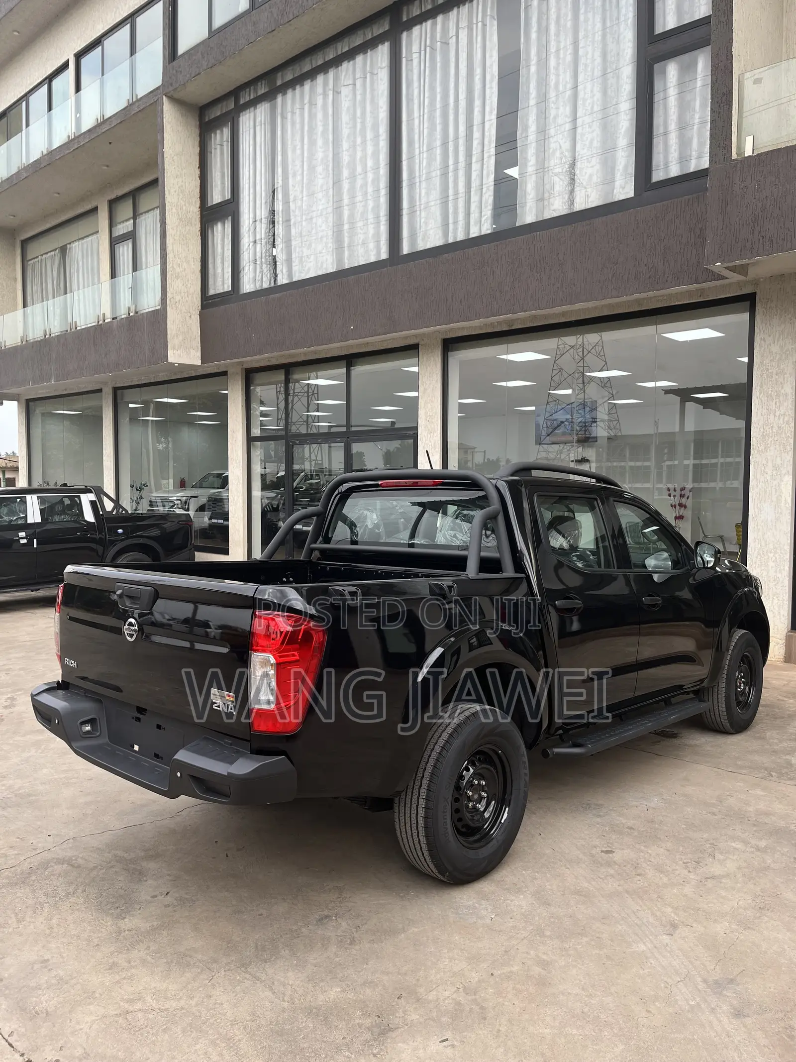 New Nissan Pick-Up 2025 Black