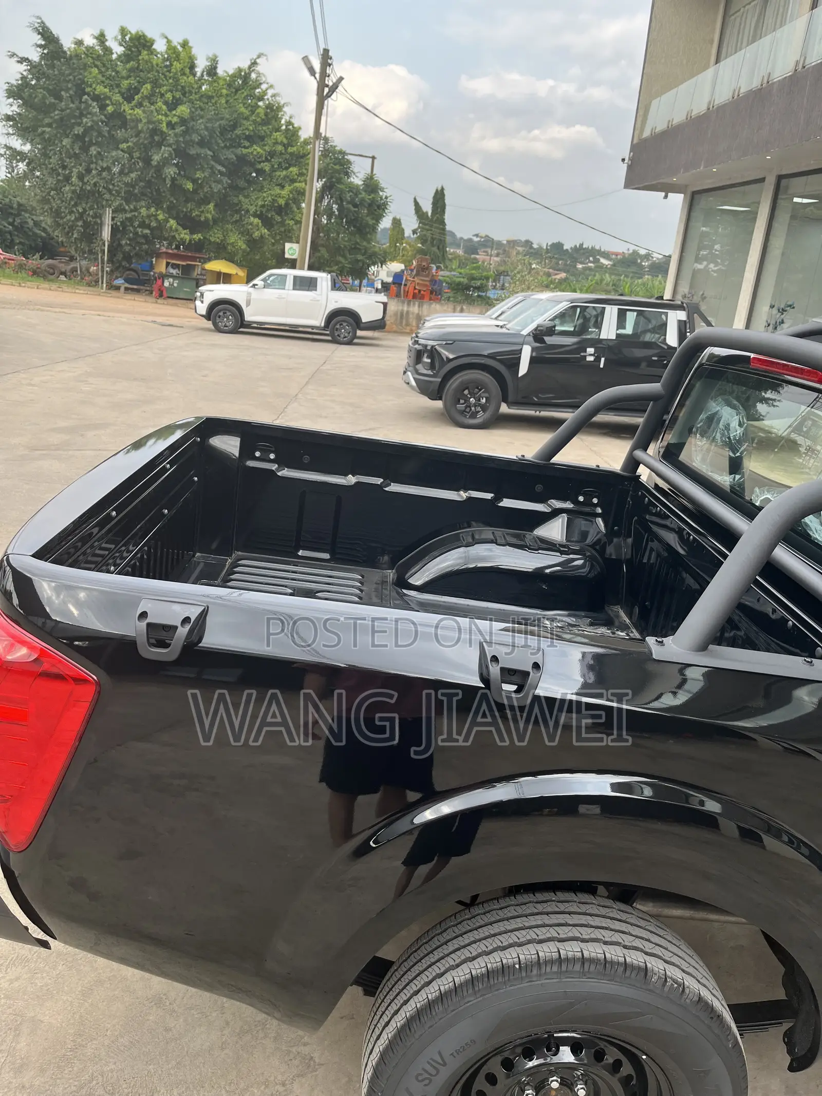 New Nissan Pick-Up 2025 Black