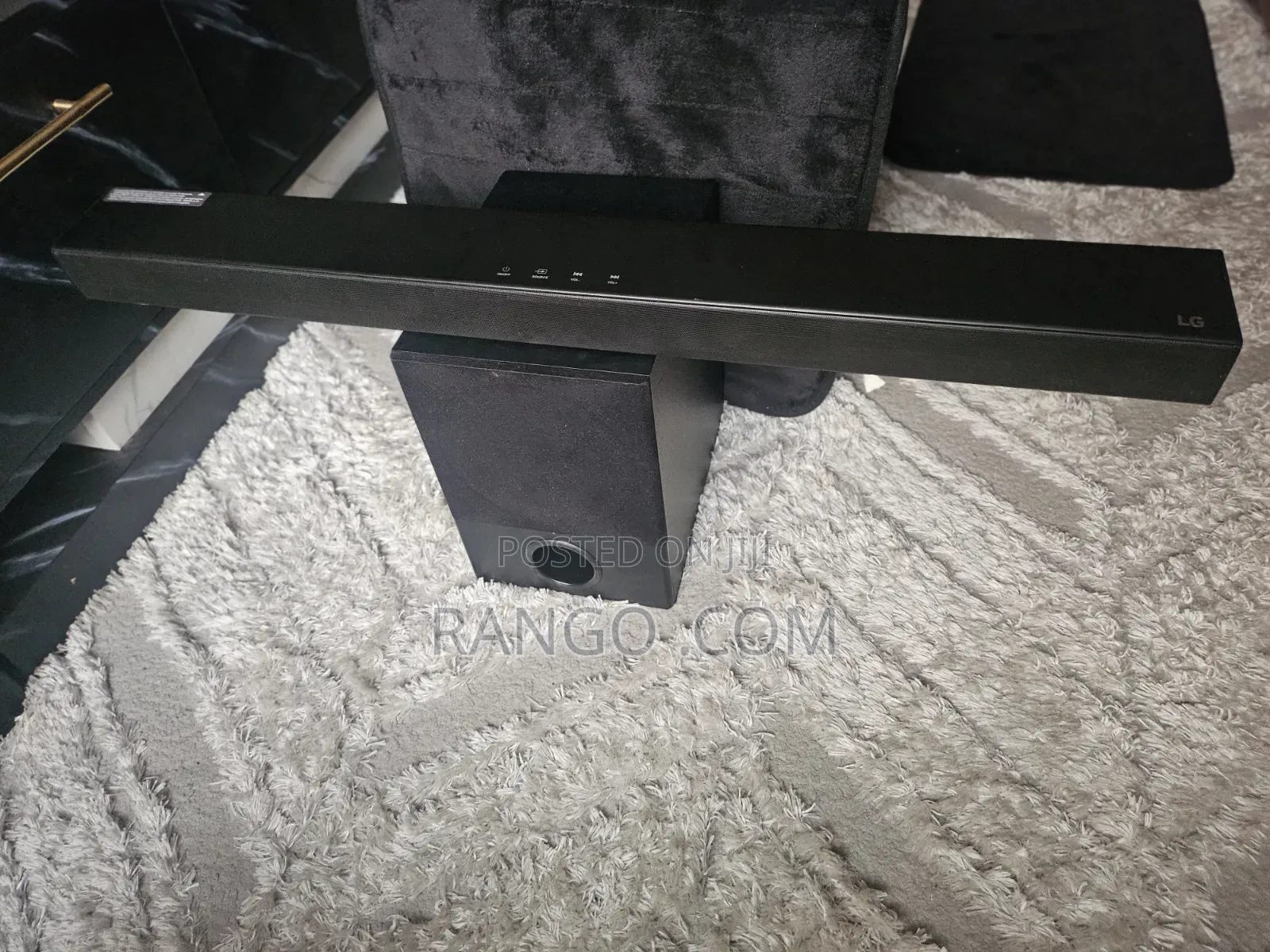 Affordable and Clean LG Soundbar With Deep Bass Subwoofer Plus Remote