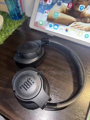 JBL Tune 720BT Headphones Uk