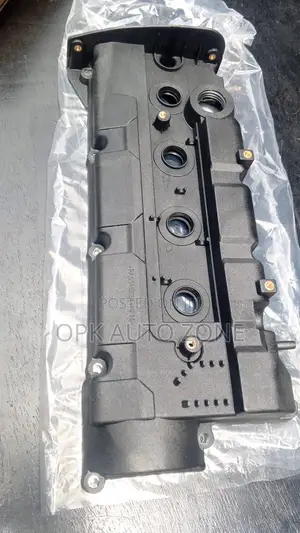 Hyundai Elantra/ Tucson/ Sportage/Spectra 2001-2011 Valve Cover
