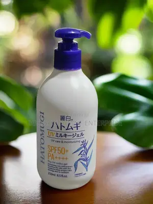 Hatomugi UV Milky Gel Sunscreen 250ml