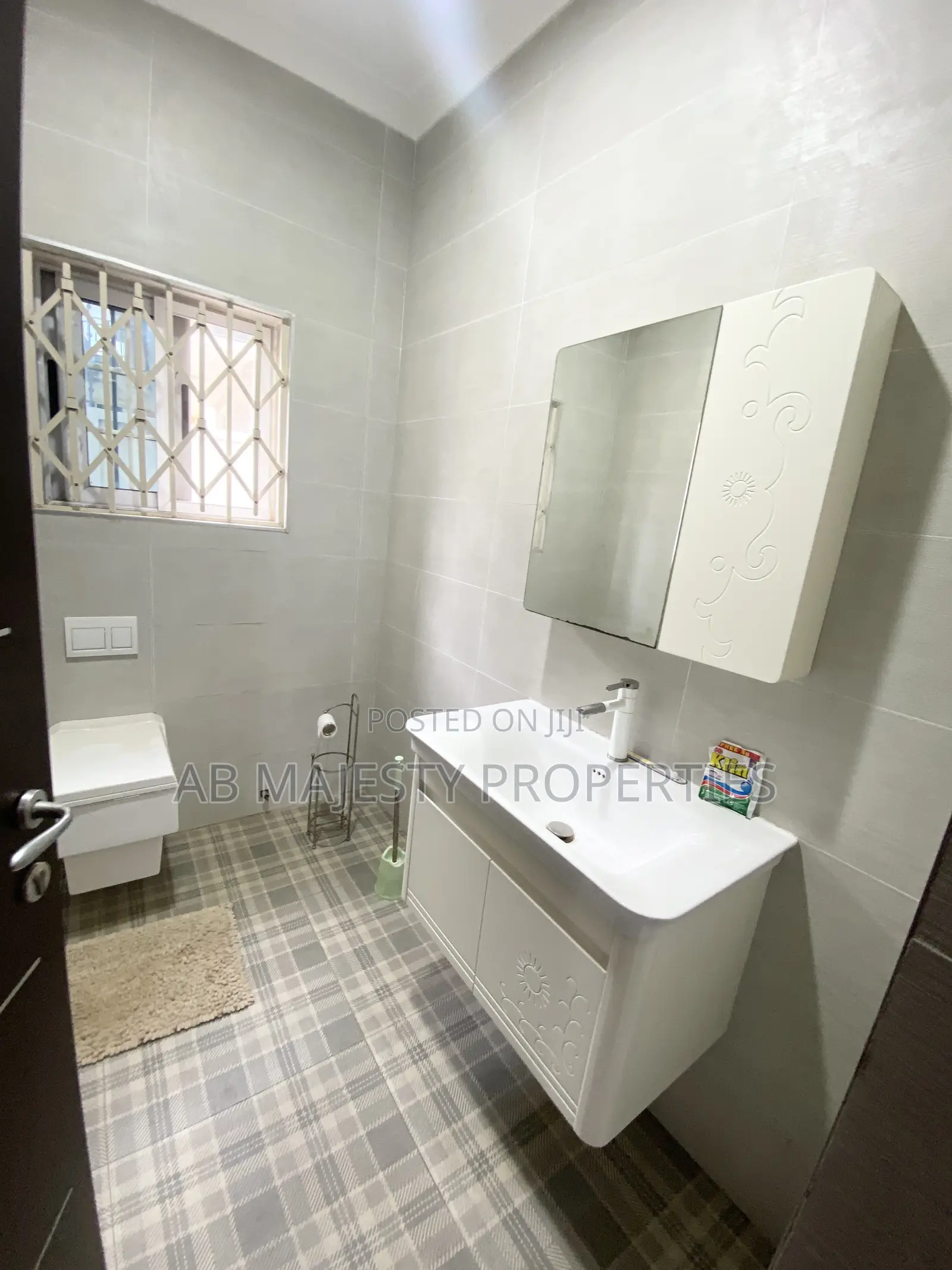5bdrm House in Ab Majesty, Spintex for rent