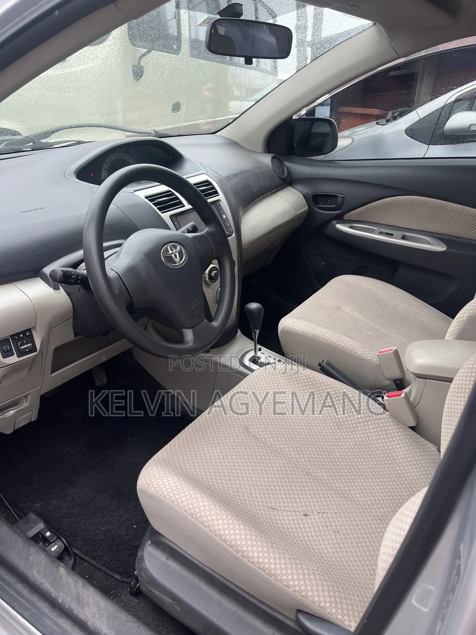 Toyota Belta 2015 Silver
