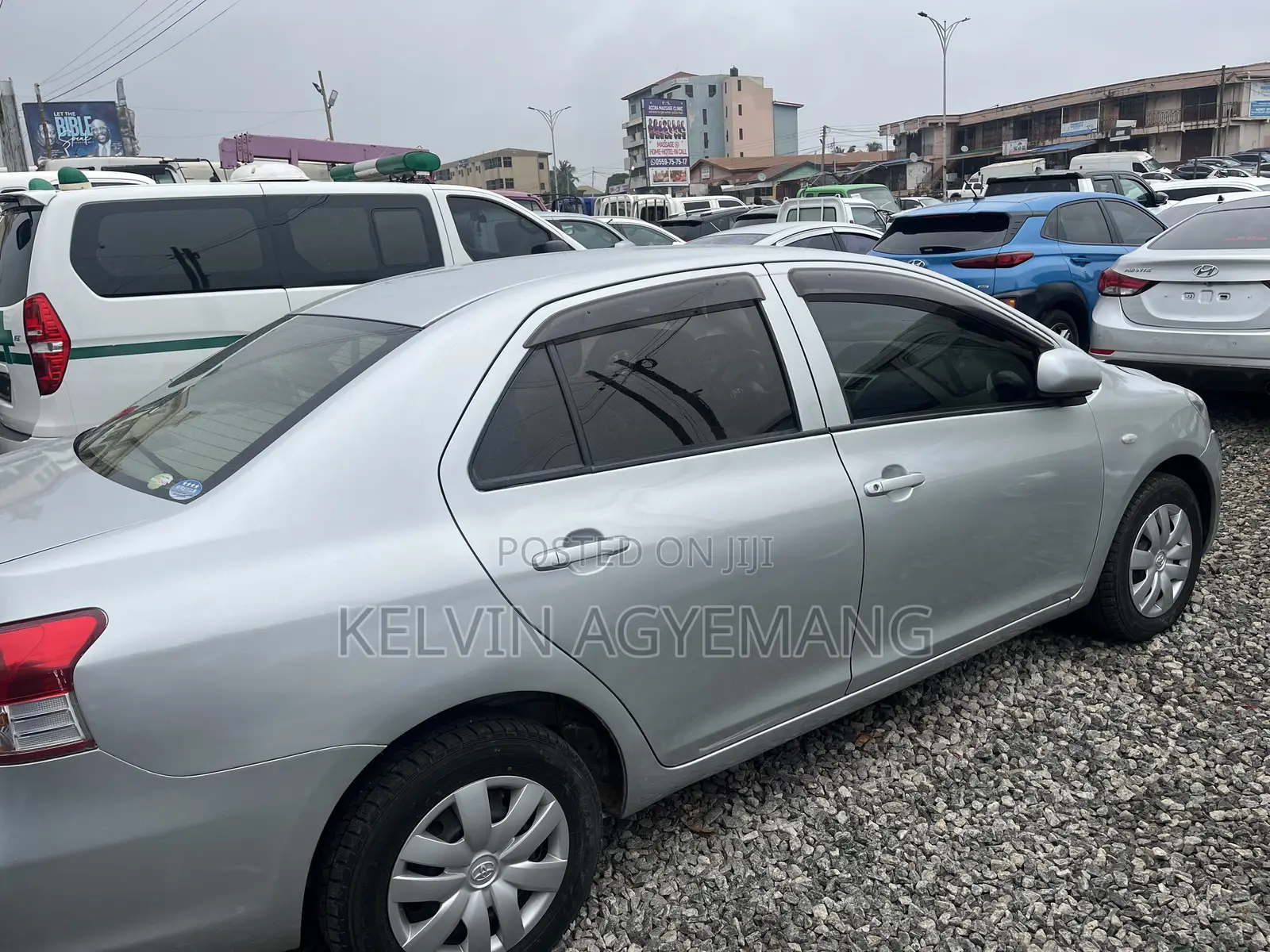 Toyota Belta 2015 Silver