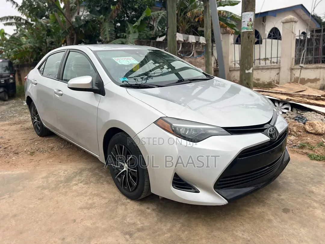 Toyota Corolla 2019 Silver