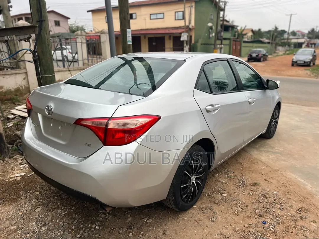 Toyota Corolla 2019 Silver