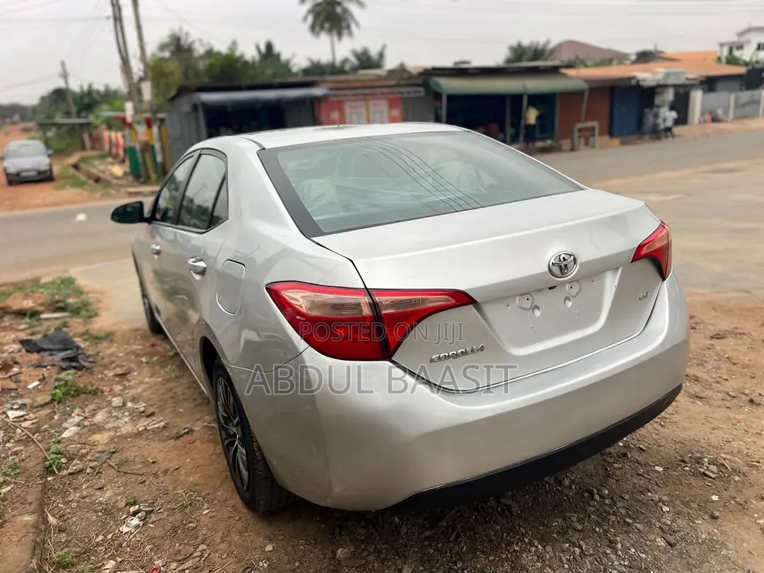 Toyota Corolla 2019 Silver