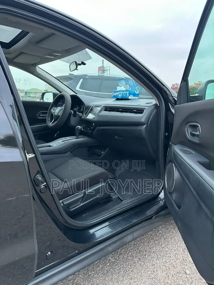 Honda HR-V 4dr SUV (1.5L 4cyl CVT) 2016 Black