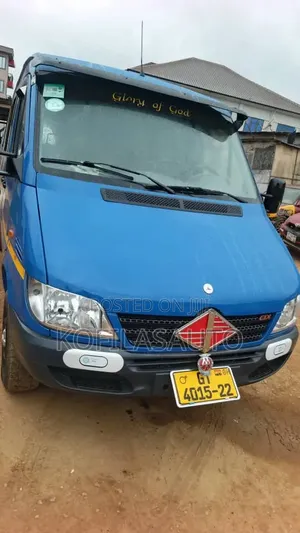 Mercedes-Benz Sprinter 2012 Blue