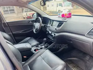 Hyundai Tucson Limited AWD 2016 Gray
