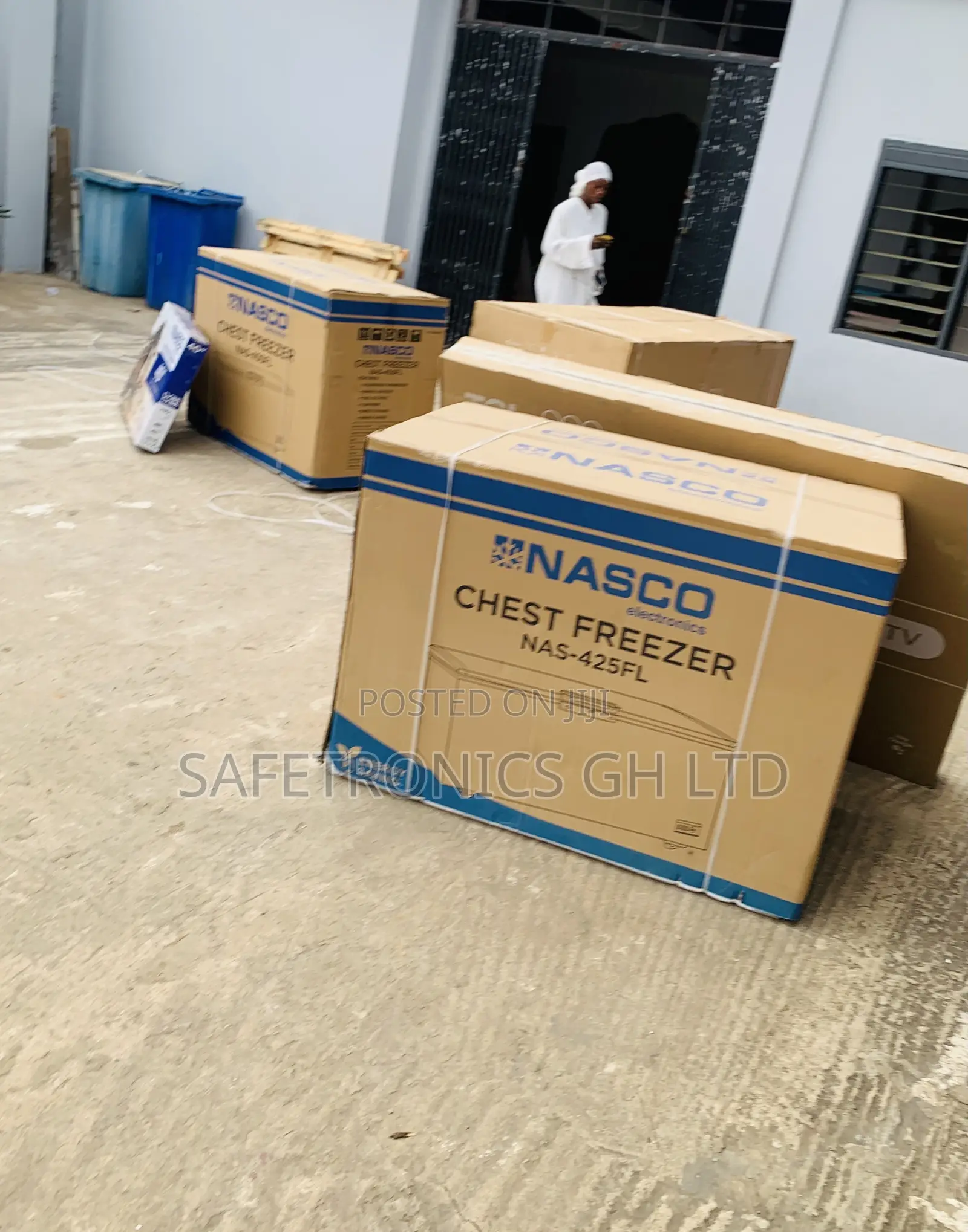 Exclusive Grey Nasco 318 LTRS Chest Freezer Nas-425fl