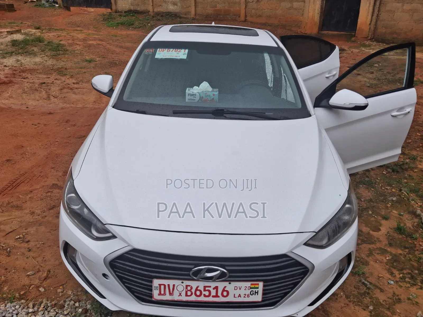 Hyundai Elantra Limited Sedan FWD (2.0L 4cyl 6A) 2017 White