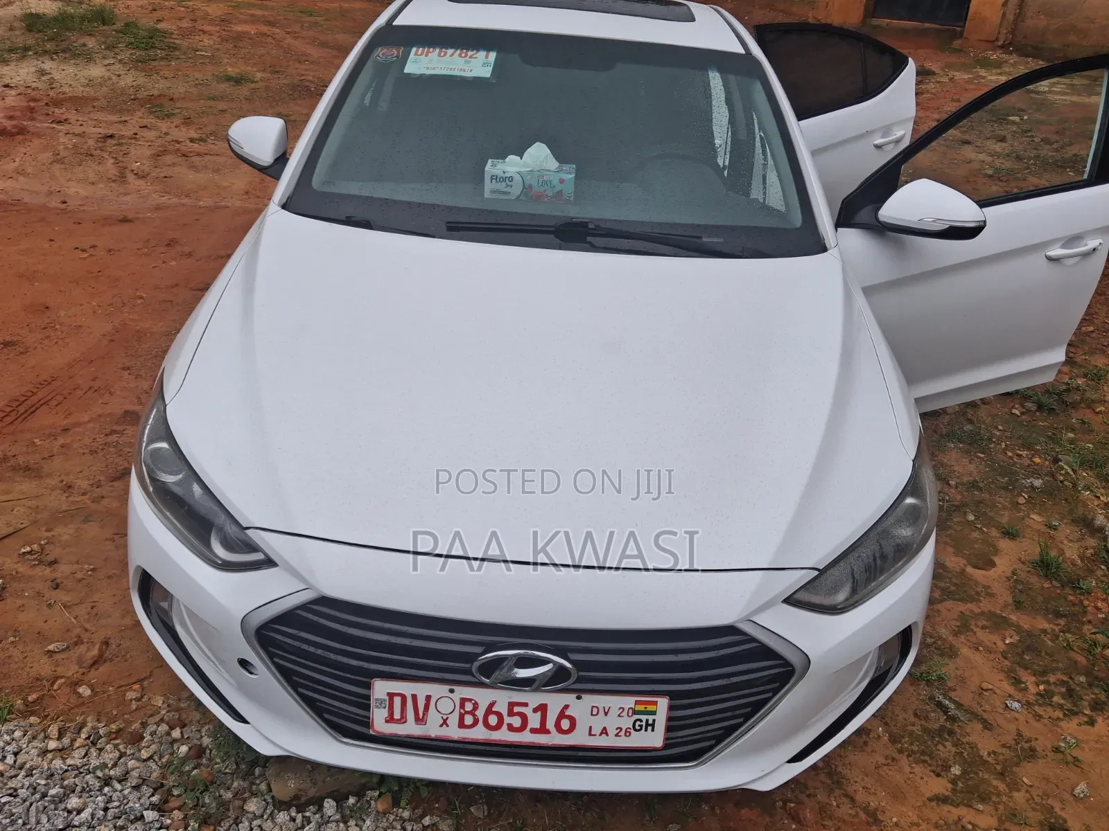 Hyundai Elantra Limited Sedan FWD (2.0L 4cyl 6A) 2017 White