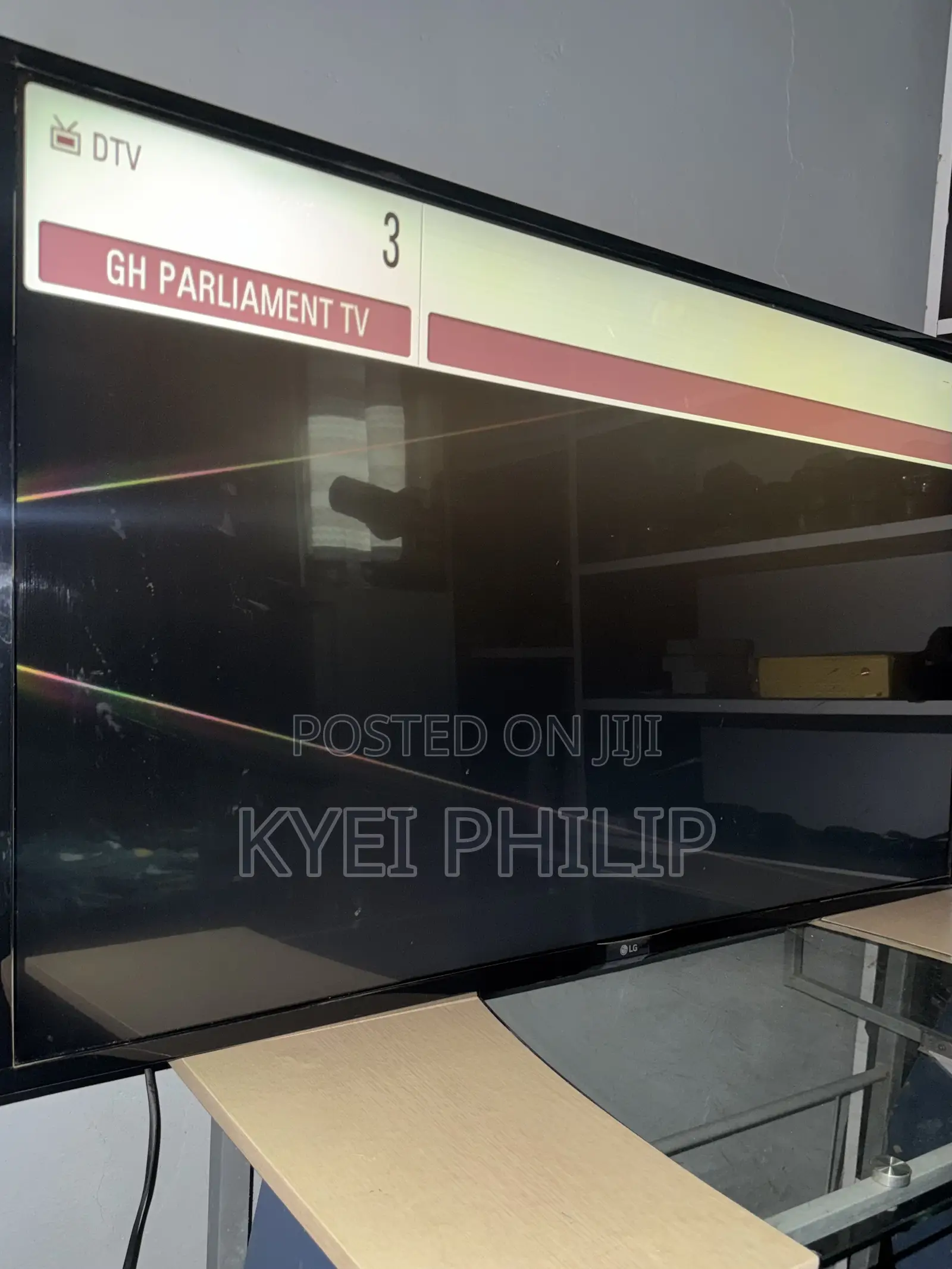 LG TV 49inches