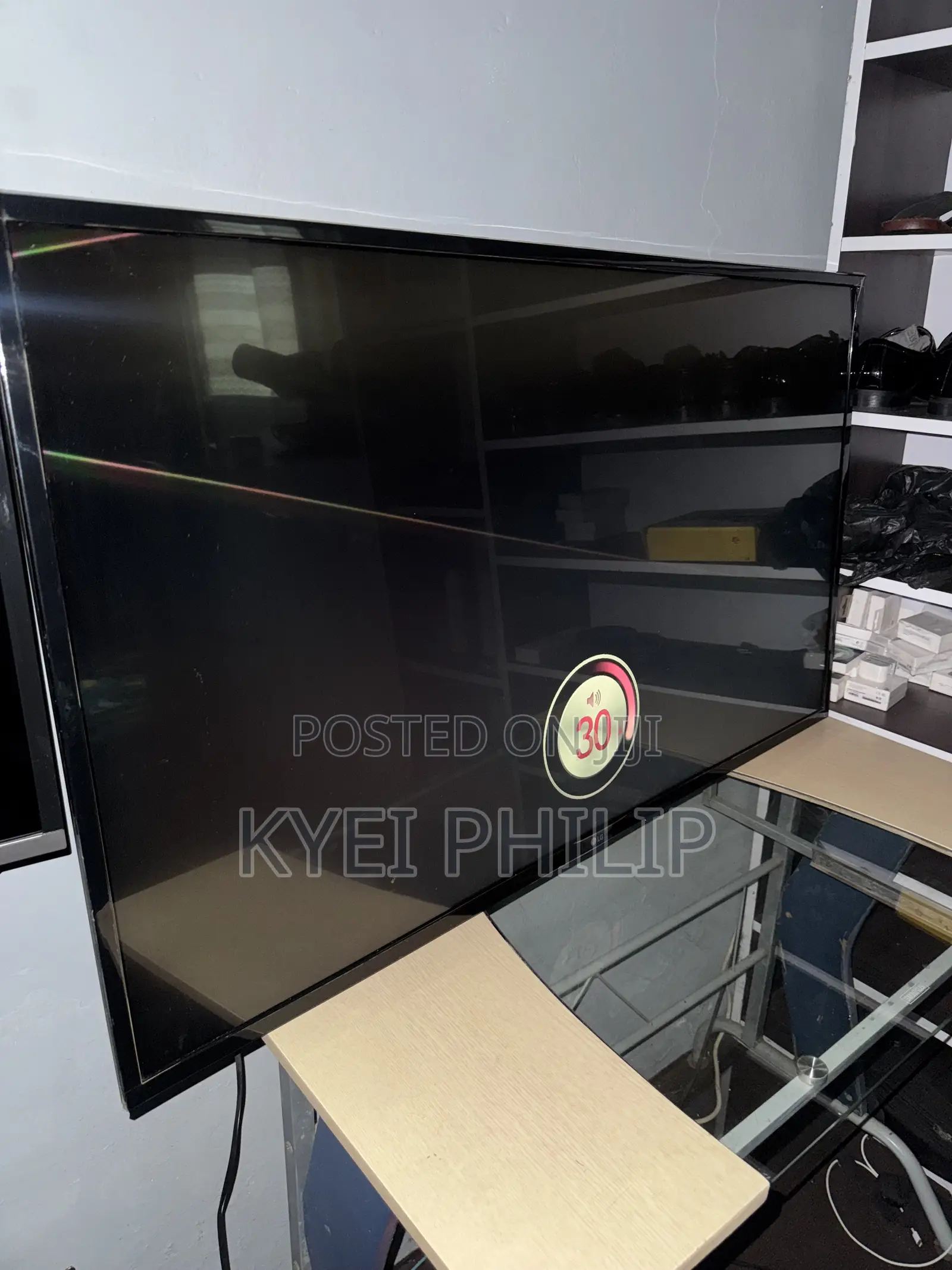 LG TV 49inches