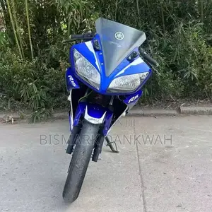 New Yamaha R6 2025 Blue