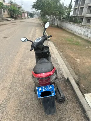 Yamaha 2008 Black
