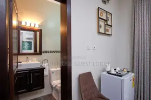 Standard Self-Contained Room for Short Stay-Highbridge Guest Lodge