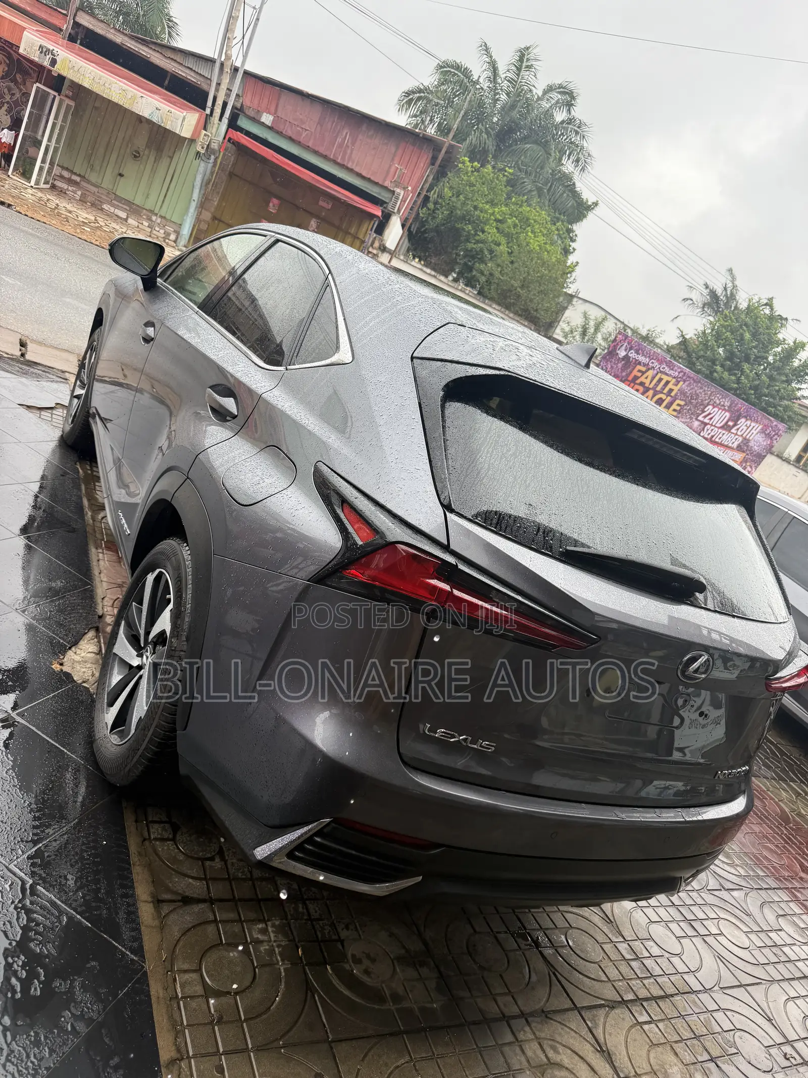 Lexus NX 300h FWD 2018 Gray