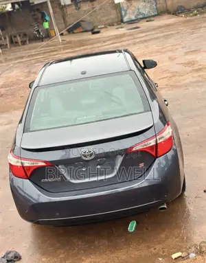 Toyota Corolla S 4dr Sedan (1.8L 4cyl CVT) 2014 Gray