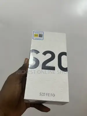New Samsung Galaxy S20 FE 5G 128 GB Black