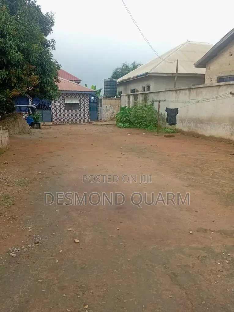 Furnished 5bdrm House in Kwabre for sale