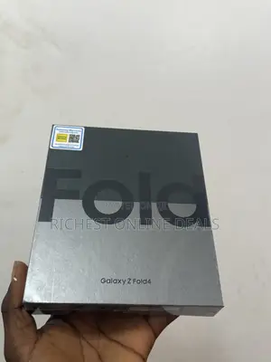 New Samsung Galaxy Z Fold4 256 GB Black