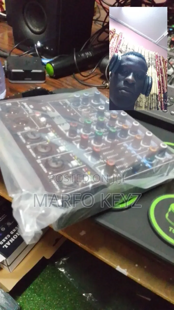 Mini Mixer for Podcast