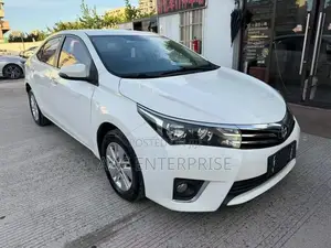 Toyota Corolla 2017 White
