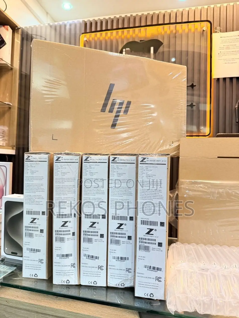 New Laptop HP ZBook Firefly 14 G7 8GB Intel Core i5 SSD 256GB