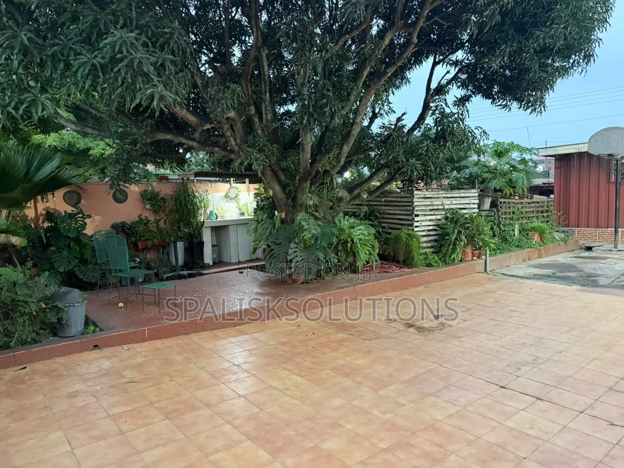 3bdrm House in Dansoman Estate for sale