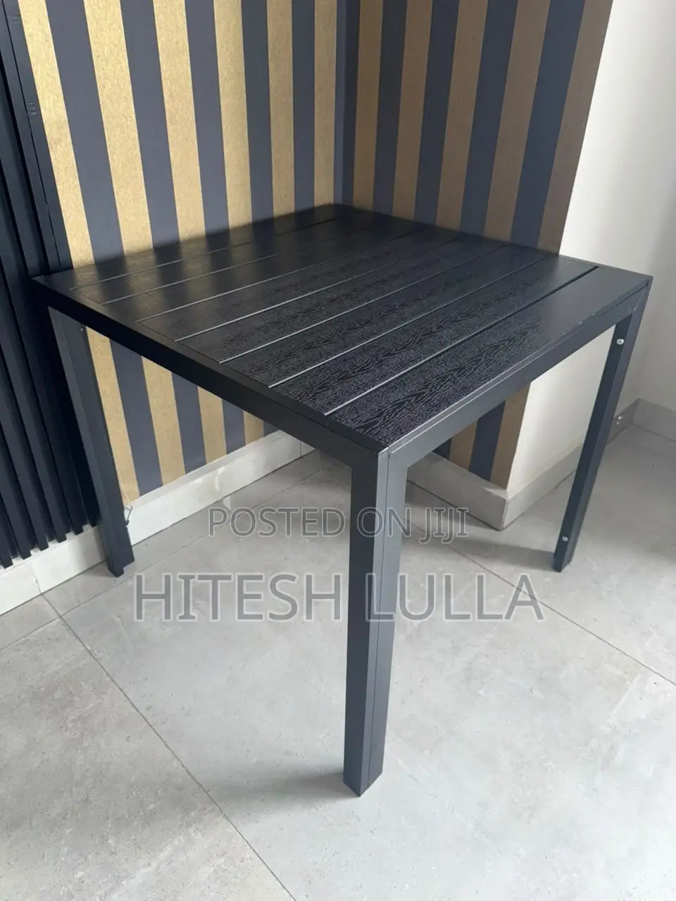 Table With 4 Chairs