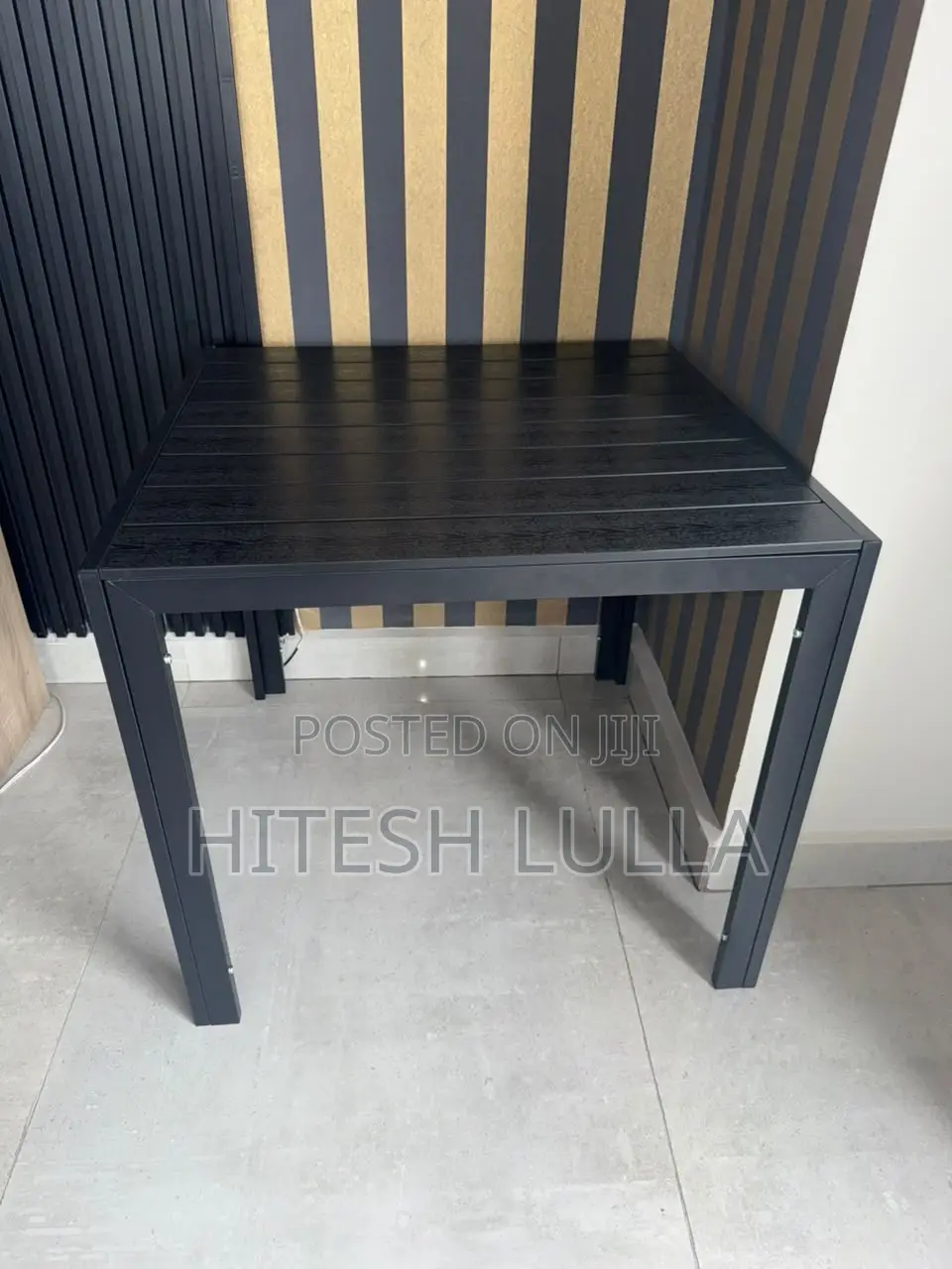 Table With 4 Chairs