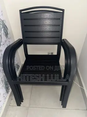 Table With 4 Chairs