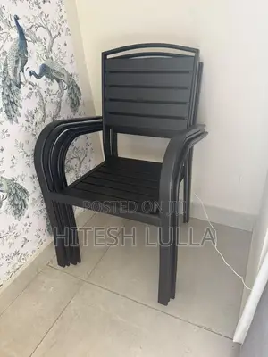 Table With 4 Chairs