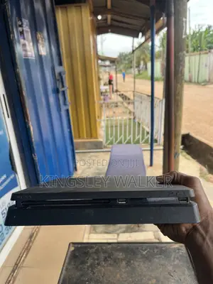 Ps4 Console