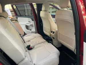 Mercedes-Benz GLB-Class 2020 Red