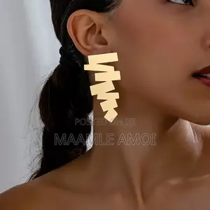 Classy Statement Earrings in Gold
