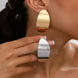 Classy Statement Earrings in Gold