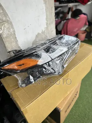 Toyota Camry 2018-2020 Headlights