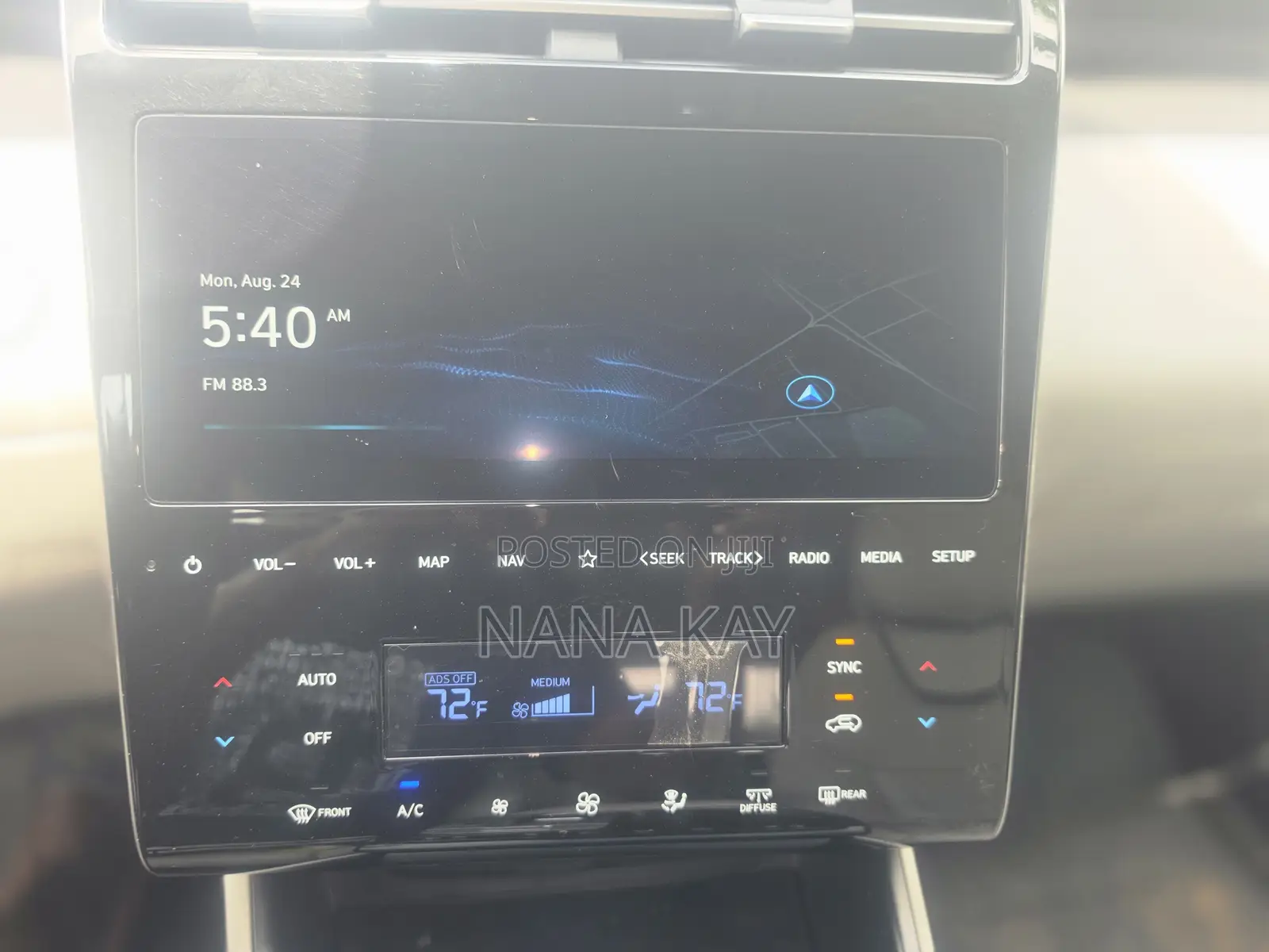 Hyundai Tucson Limited 2024 Silver