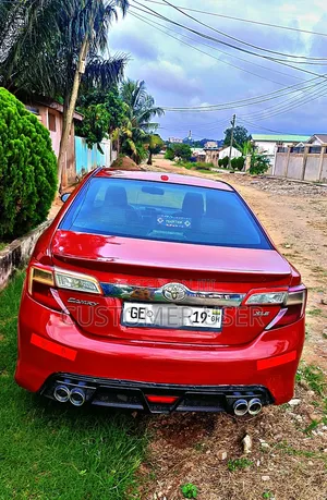 Toyota Camry XLE 4dr Sedan (2.5L 4cyl 6A) 2014 Red